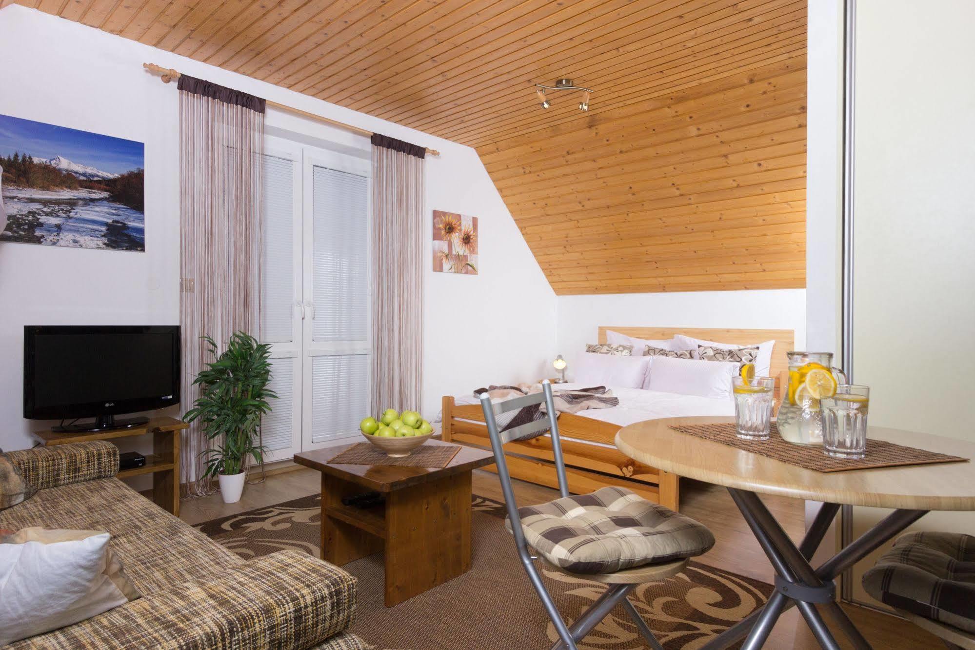 Apartmany Lipka เปาชินา เลโฮตา ภายนอก รูปภาพ