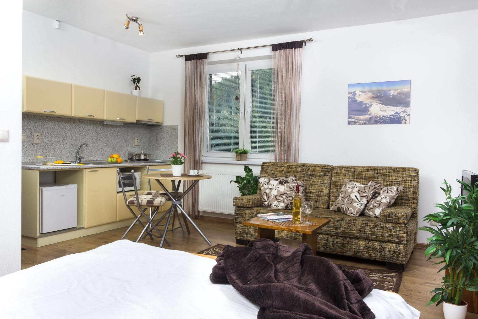 Apartmany Lipka เปาชินา เลโฮตา ภายนอก รูปภาพ